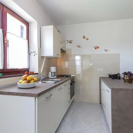 4 Bedroom Stunning In