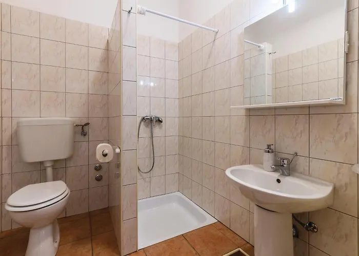 Marceljani Cr Apartament *