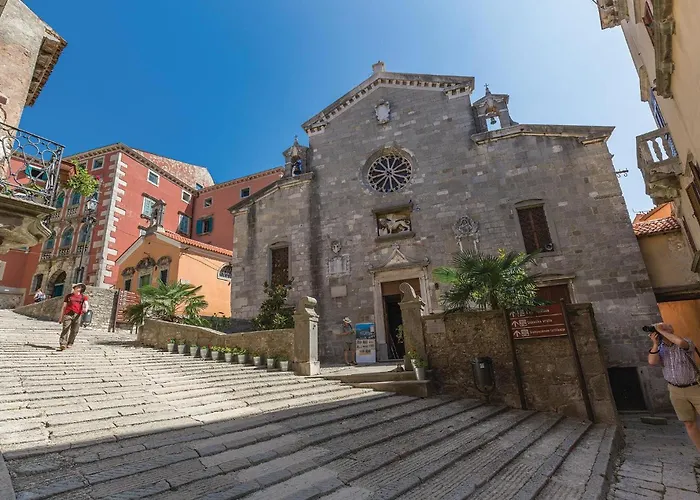 Apartament Marceljani Cr *